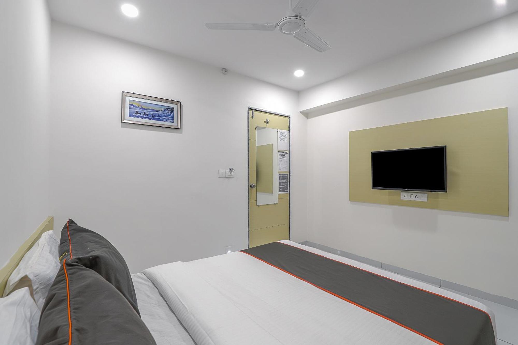 Hotel O La Veera 阿穆达巴 外观 照片